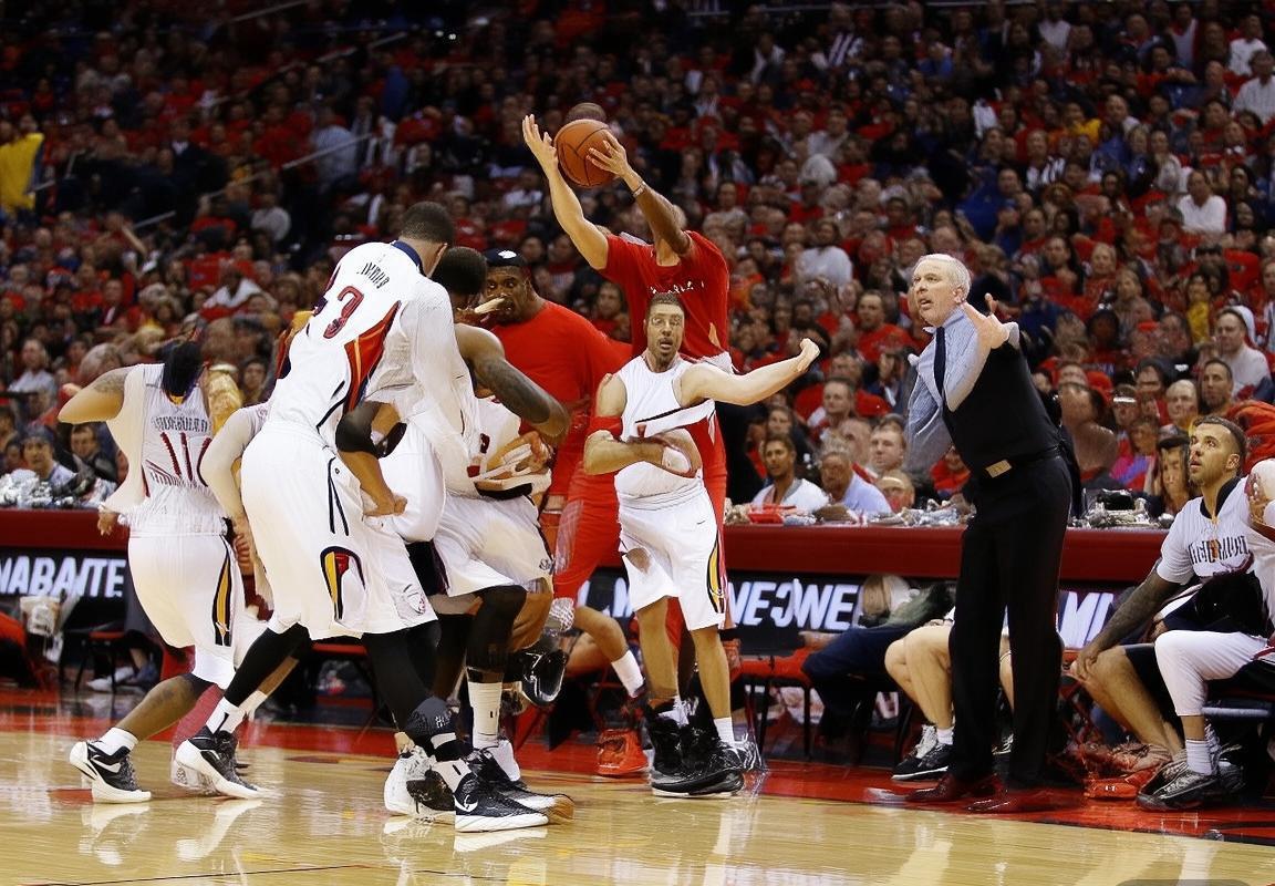 2016NBA季后赛鹈鹕火箭对决：戴维斯与哈登巅峰对决解析